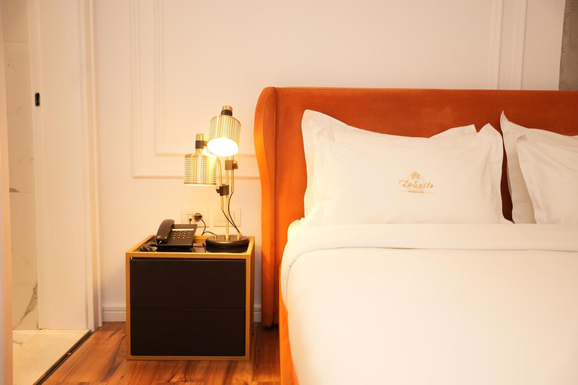 La Suite Boutique Hotel Tirana Exterior photo