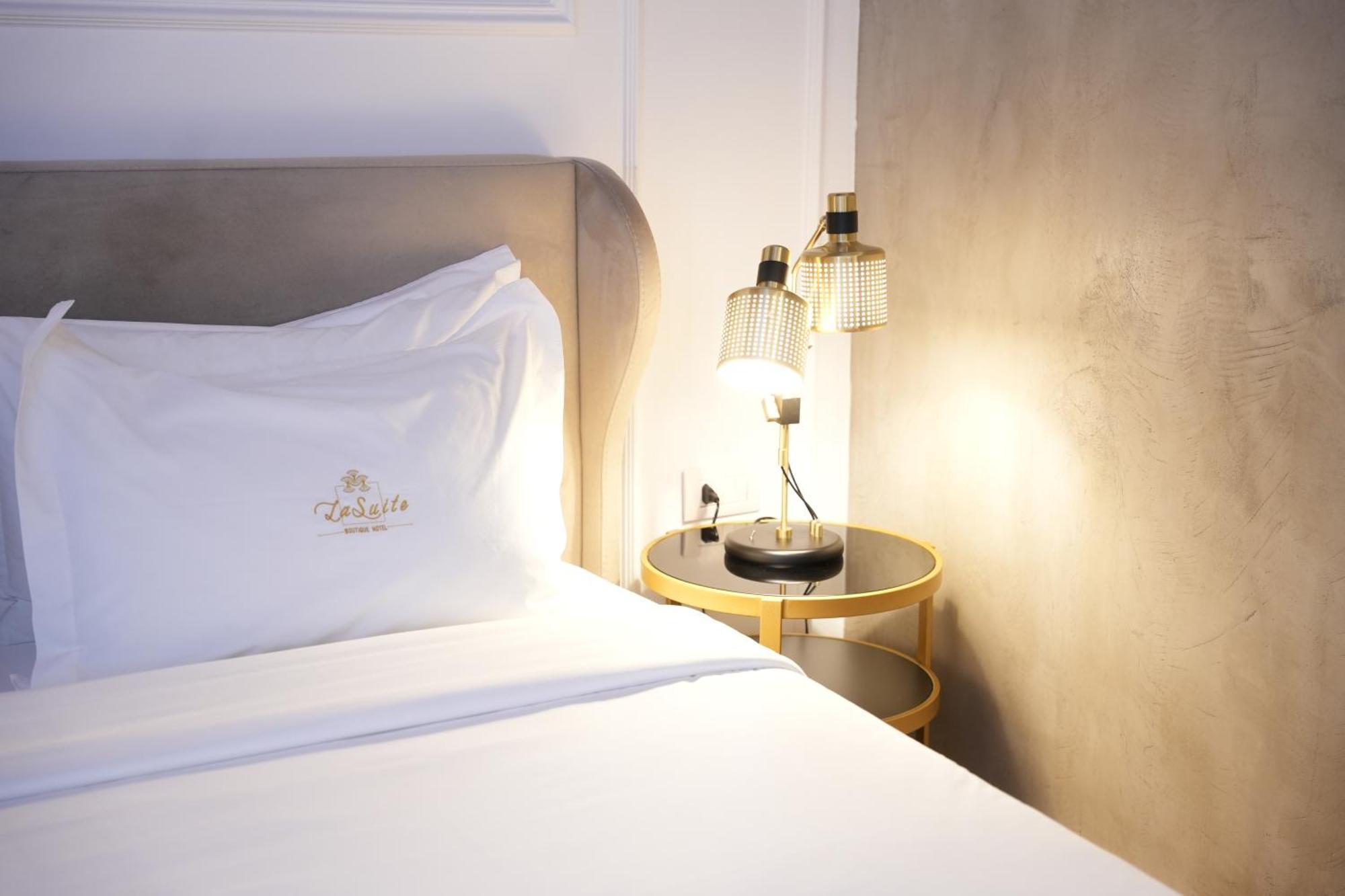 La Suite Boutique Hotel Tirana Exterior photo
